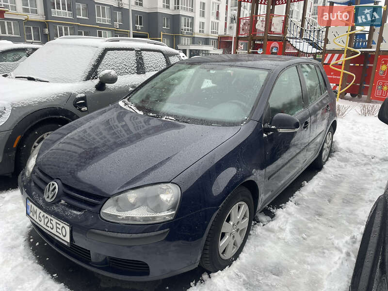Volkswagen Golf 2004