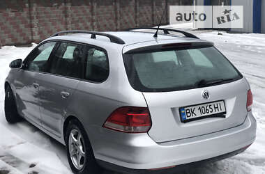 Універсал Volkswagen Golf 2008 в Сарнах