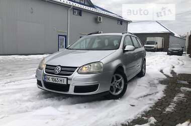 Універсал Volkswagen Golf 2008 в Сарнах