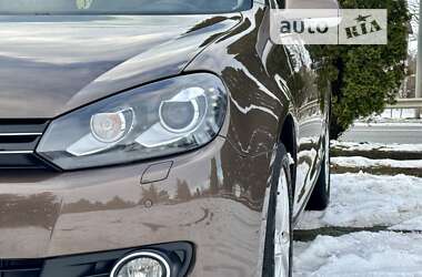 Универсал Volkswagen Golf 2011 в 
