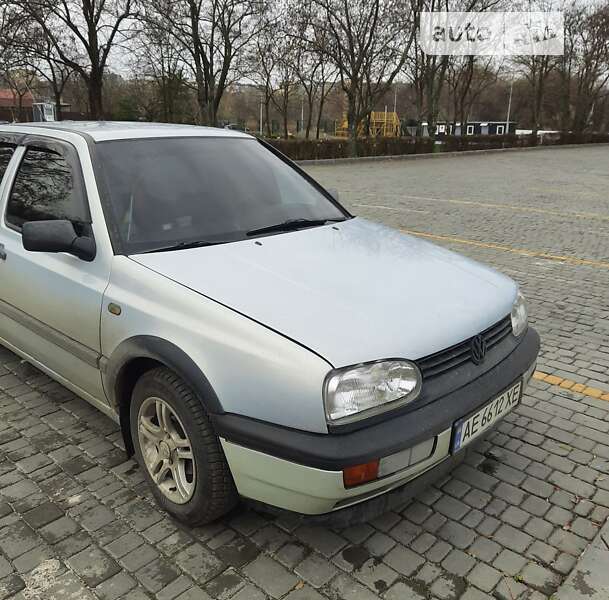 Хетчбек Volkswagen Golf 1997 в Кам'янському фото 5 Хетчбек Volkswagen Golf 1997 в Кам'янському