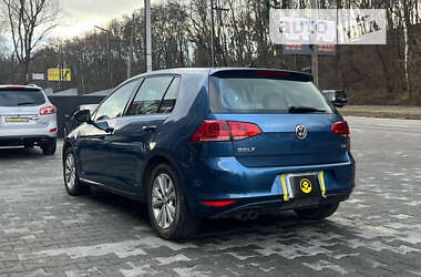 Хетчбек Volkswagen Golf 2015 в Чернівцях