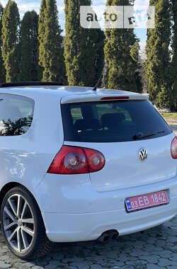 Хетчбек Volkswagen Golf 2008 в Дубні