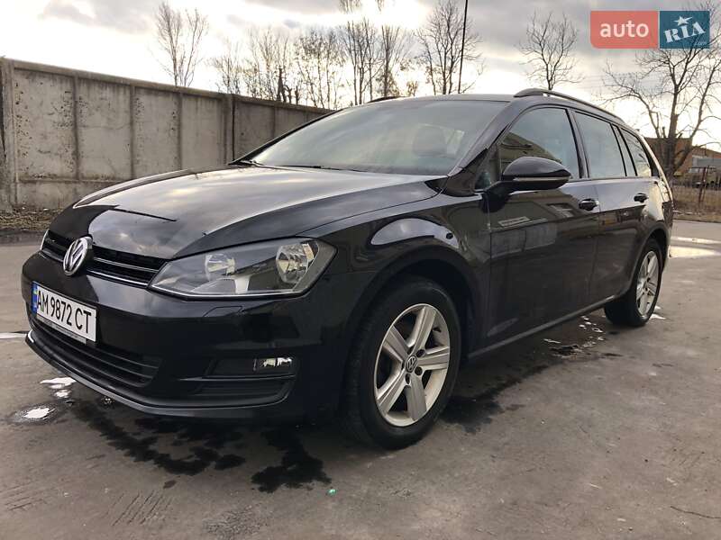 Универсал Volkswagen Golf 2015 в Иванкове