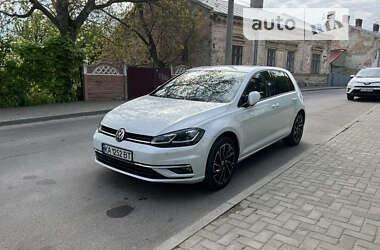 Хэтчбек Volkswagen Golf 2020 в Черновцах