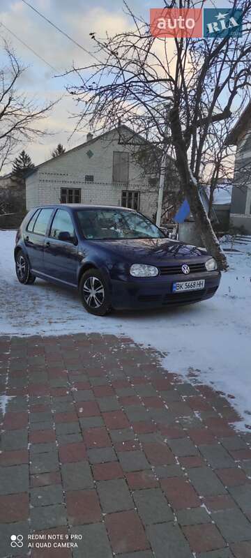 Хэтчбек Volkswagen Golf 1999 в Бродах