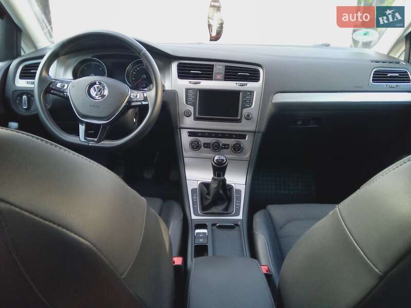 Универсал Volkswagen Golf 2015 в Хмельнике