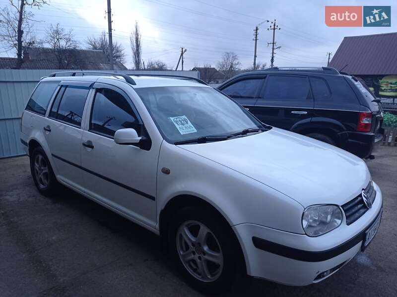 Универсал Volkswagen Golf 2001 в 