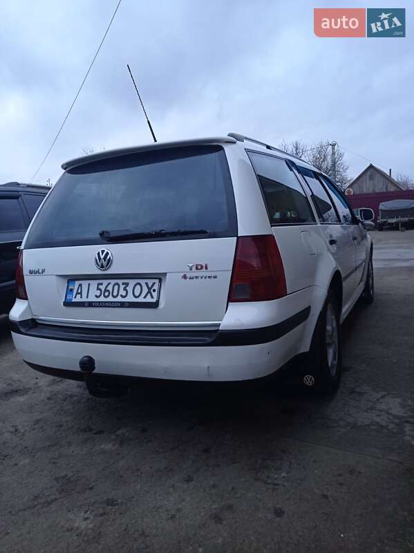 Универсал Volkswagen Golf 2001 в Березанке