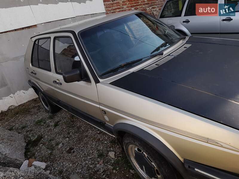 Хетчбек Volkswagen Golf 1989 в Калуші
