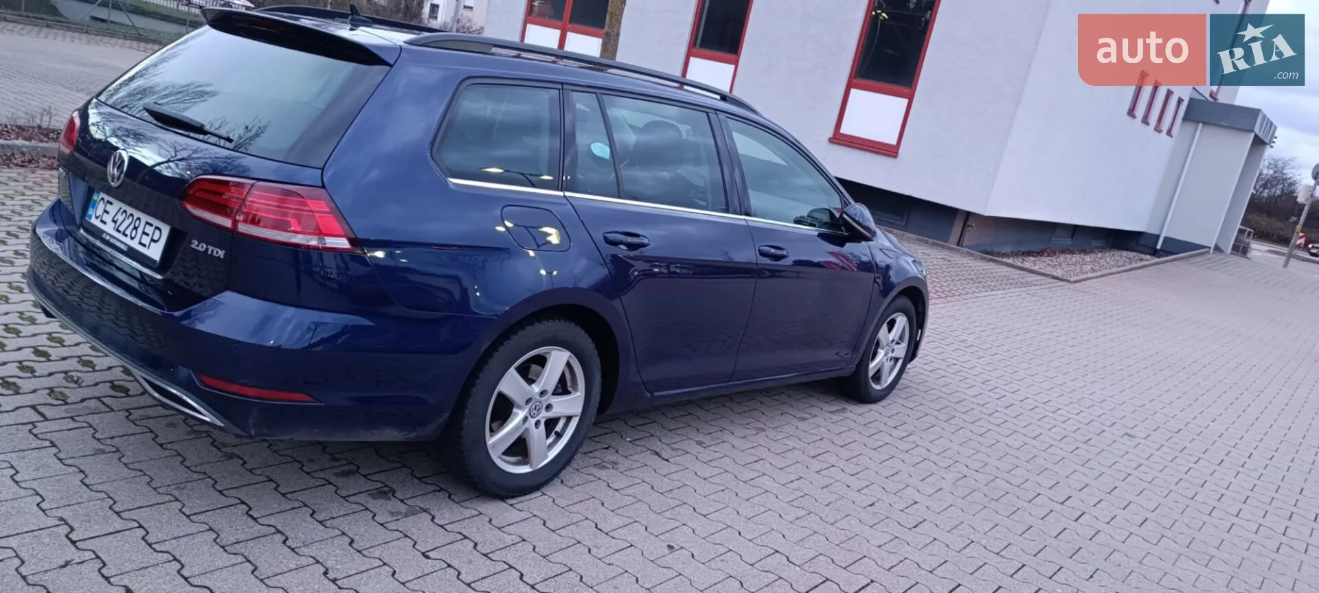 Volkswagen Golf 2017 VIN WVWZZZAUZJP552244 фото оголошення 102 з 120