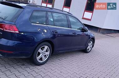 Универсал Volkswagen Golf 2017 в 