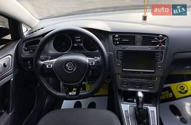 Універсал Volkswagen Golf 2013 в Мукачевому