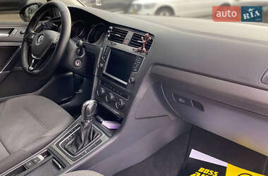 Универсал Volkswagen Golf 2013 в 