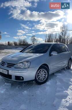 Хетчбек Volkswagen Golf 2006 в 