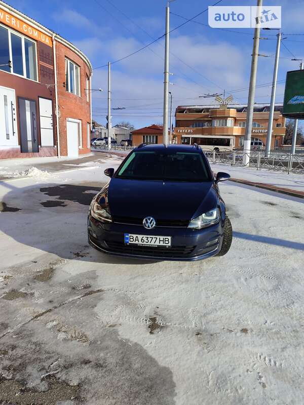 Універсал Volkswagen Golf 2016 в Кропивницькому