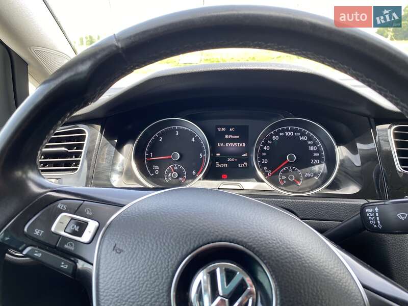 Универсал Volkswagen Golf 2014 в Ивано-Франковске