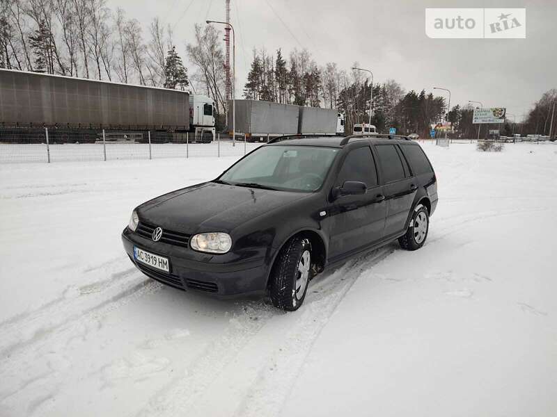 Універсал Volkswagen Golf 2001 в Ковелі