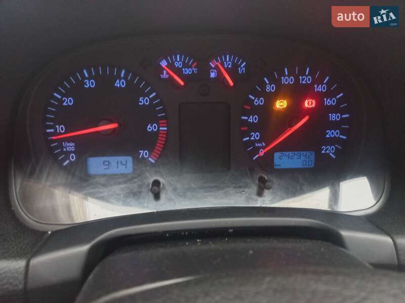 Хетчбек Volkswagen Golf 2000 в Подільську