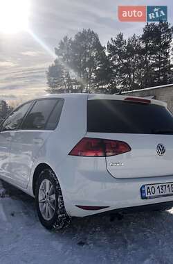 Хэтчбек Volkswagen Golf 2017 в Межгорье