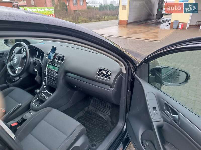 Хетчбек Volkswagen Golf 2012 в Луцьку