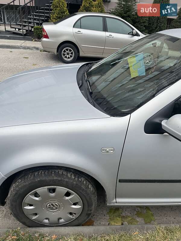 Хетчбек Volkswagen Golf 1998 в Сумах