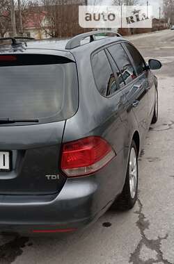 Універсал Volkswagen Golf 2009 в Звягелі