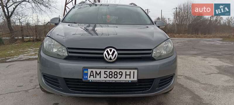 Универсал Volkswagen Golf 2009 в Звягеле