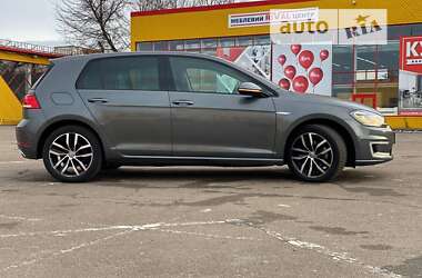 Хэтчбек Volkswagen Golf 2018 в Житомире