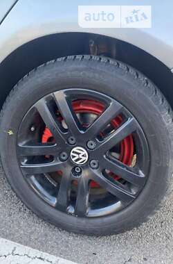 Хетчбек Volkswagen Golf 2008 в 