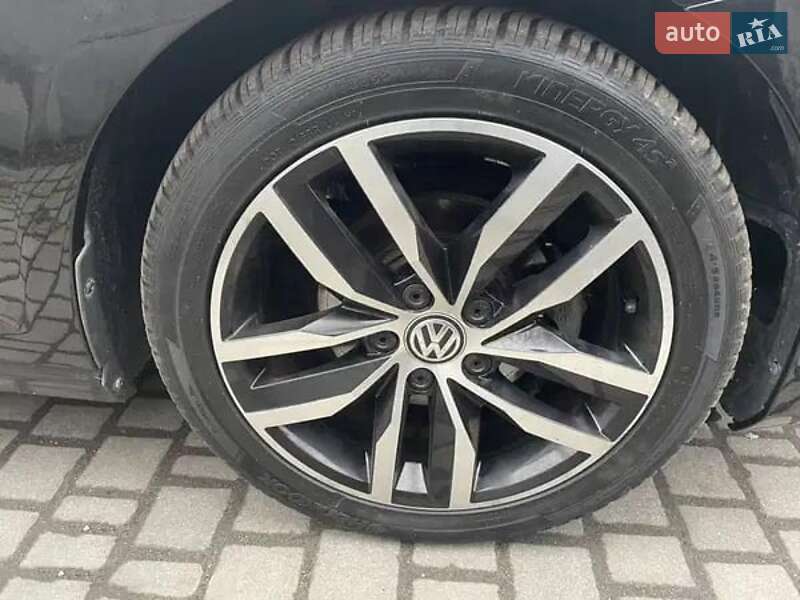 Хетчбек Volkswagen Golf 2015 в Стрию