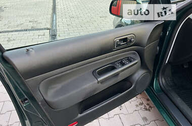 Хэтчбек Volkswagen Golf 2001 в Тернополе