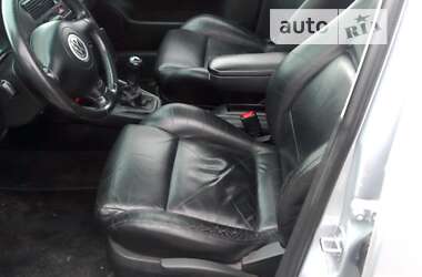 Хетчбек Volkswagen Golf 2000 в Житомирі