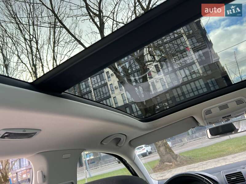 Универсал Volkswagen Golf 2009 в Ужгороде