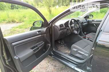 Универсал Volkswagen Golf 2011 в 