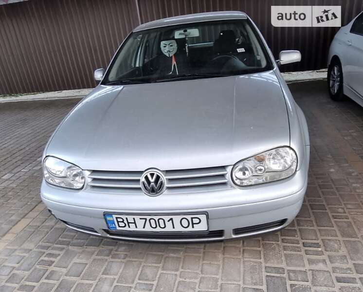 Хэтчбек Volkswagen Golf 2001 в Измаиле