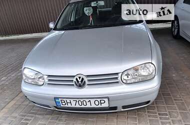 Хэтчбек Volkswagen Golf 2001 в Измаиле