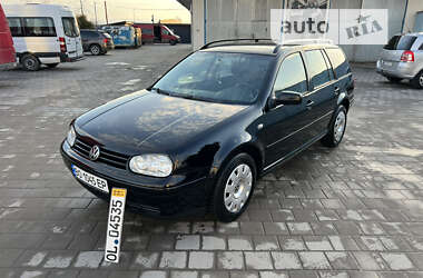 Универсал Volkswagen Golf 2004 в Бучаче