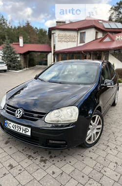 Хэтчбек Volkswagen Golf 2004 в Львове