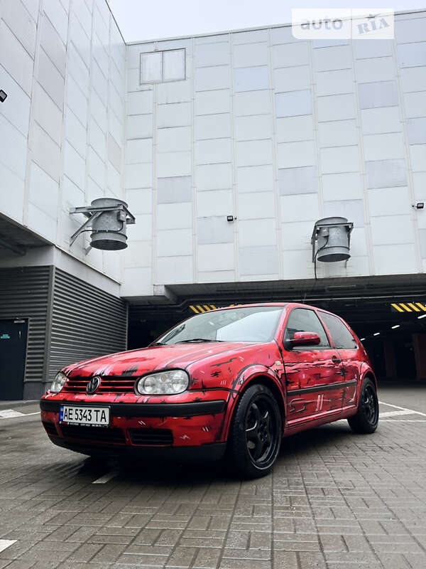 Хэтчбек Volkswagen Golf 1999 в Киеве