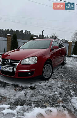 Універсал Volkswagen Golf 2007 в Житомирі