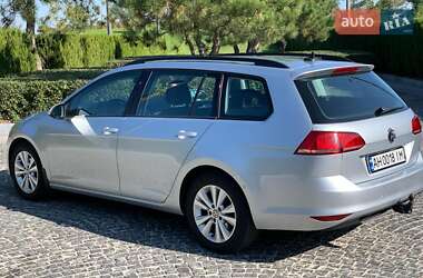 Універсал Volkswagen Golf 2015 в Дніпрі