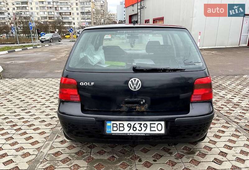 Универсал Volkswagen Golf 2001 в Киеве