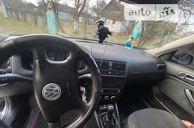 Универсал Volkswagen Golf 2003 в Сарнах