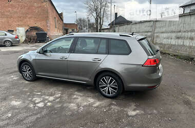 Универсал Volkswagen Golf 2017 в 