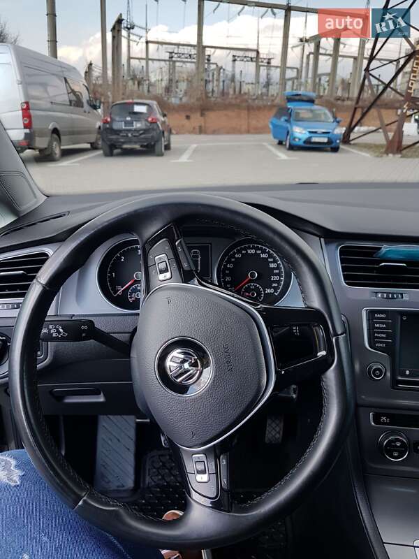 Универсал Volkswagen Golf 2015 в Черновцах фото 8 Универсал Volkswagen Golf 2015 в Черновцах