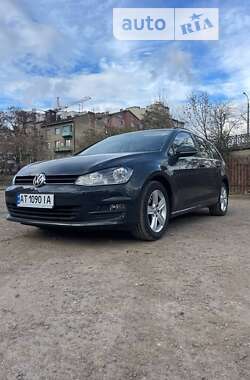 Универсал Volkswagen Golf 2014 в Ивано-Франковске