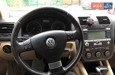 Универсал Volkswagen Golf 2008 в 