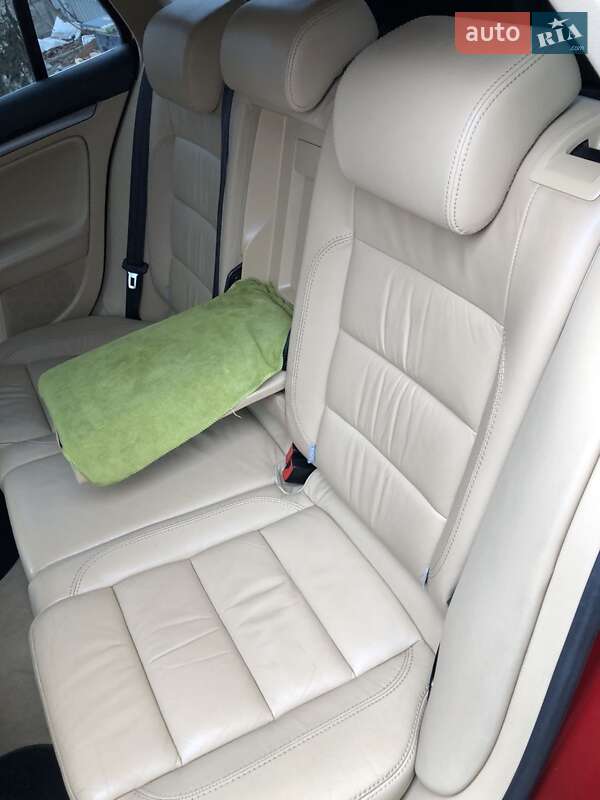 Універсал Volkswagen Golf 2008 в Вінниці