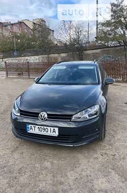 Універсал Volkswagen Golf 2014 в Івано-Франківську